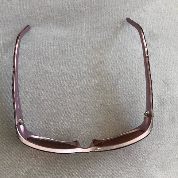 Fendi FS301 540 54/15 130 “Cold Insert” Sunglasses in beautiful condition. - Picture 11 of 12